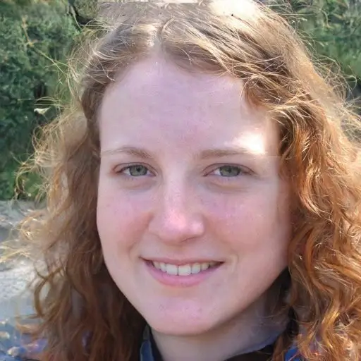 Jennifer Zoned, PhD Nutritionist and founder of Macro & Meals